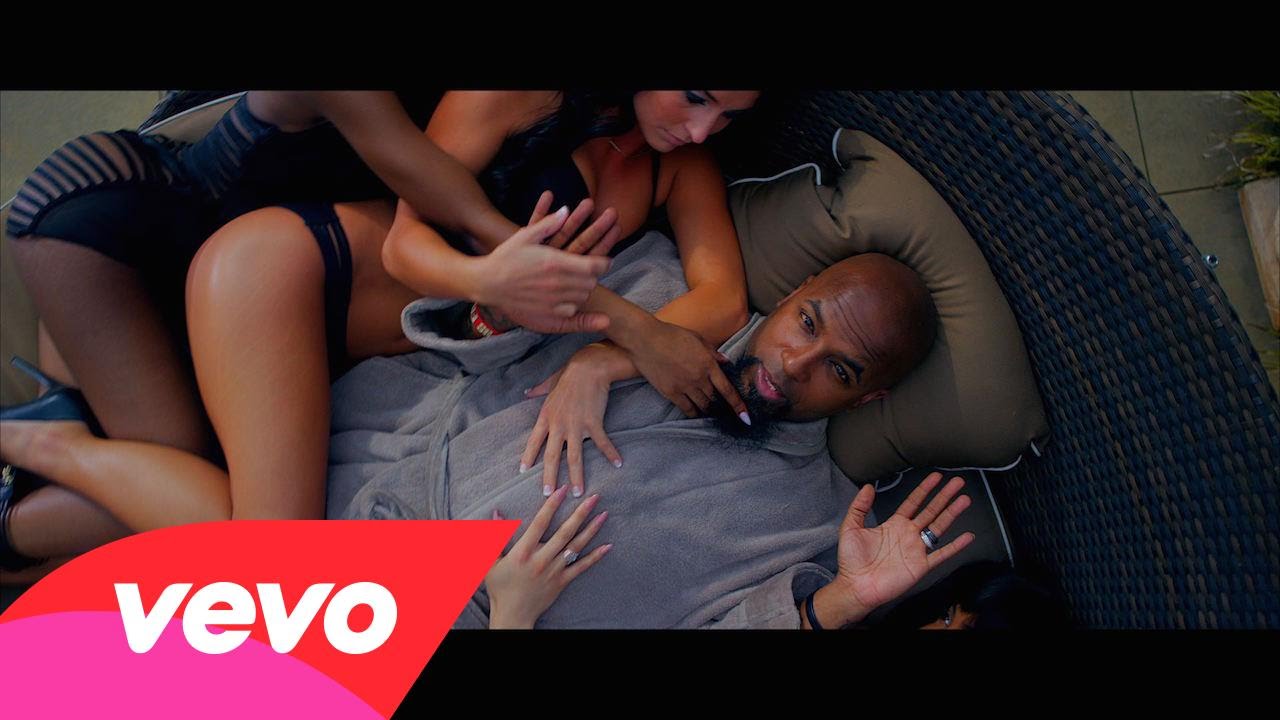 Tech N9ne – “Hood Go Crazy” ft. B.o.B., 2 Chainz